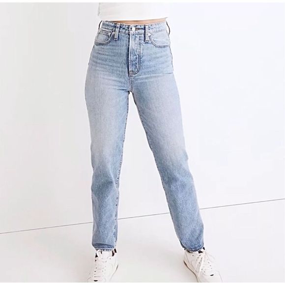 ☀️SOLD☀️Madewell Curvy Perfect Vintage Mom Jean Lt. Blue Sz 26 - Picture 2 of 11